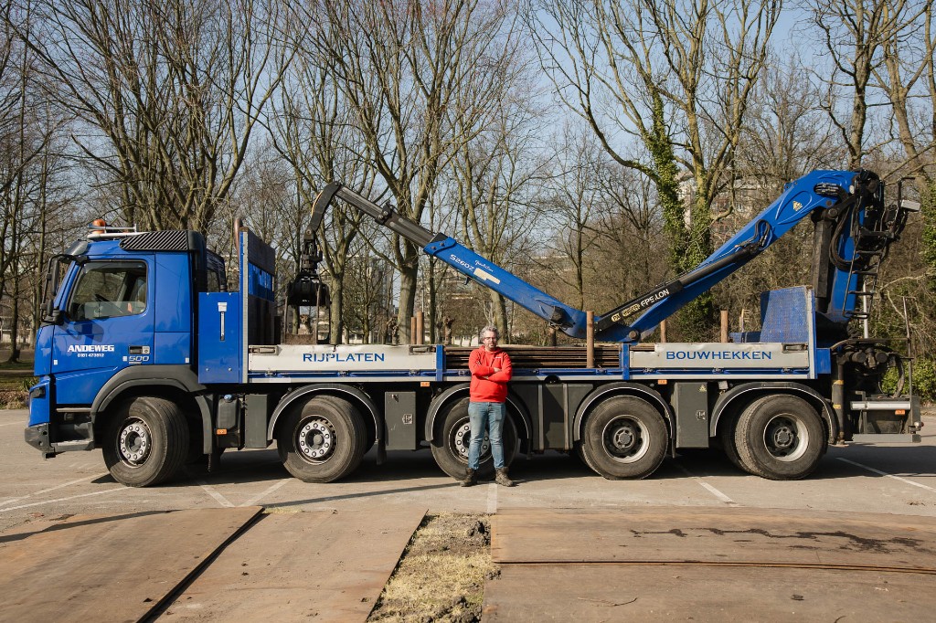 Andeweg medewerker bij rijplatenauto